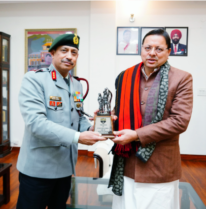 मुख्यमंत्री श्री पुष्कर सिंह धामी से शनिवार को मुख्यमंत्री आवास में महानिदेशक आसाम राईफल्स लेफ्टिनेंट जनरल श्री विकास लखेड़ा, एवीएसएम, एसएम ने शिष्टाचार भेंट की