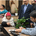 5 घंटे चला आज जनता दर्शन; डीएम और उनकी कोर टीम का संयम बरकारार