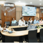 मुख्य सचिव श्री आनंद बर्द्धन ने सचिवालय में सिंचाई विभाग द्वारा जल संरक्षण हेतु बनाये जा रहे चेक डैम की समीक्षा की।