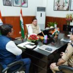 कोषाधिकारी और अकाउंटेंट रिश्वत लेते गिरफ्तार जानिये,  सभी मुख्य समाचार