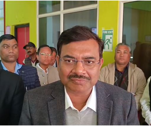 मुख्य सचिव आनन्द बर्द्धन का चम्पावत दौरा : विकास परियोजनाओं की विस्तृत समीक्षा, प्रगति में तेजी के निर्देश