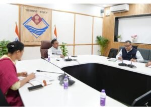 चारधाम यात्रा मार्गों पर समानांतर प्रणाली से भी हो सफाई व्यवस्था – प्रमुख सचिव