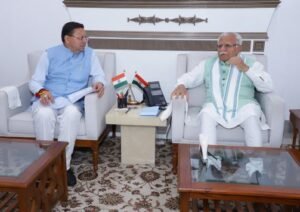 मुख्यमंत्री ने केंद्रीय ऊर्जा एवं आवास मंत्री से भेंट कर राज्य से संबंधित विभिन्न विषयों पर की चर्चा