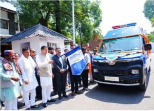 मुख्यमंत्री  पुष्कर सिंह धामी ने एचडीएफसी बैंक द्वारा प्रदत्त 4 अत्याधुनिक एम्बुलेंस का किया फ्लैग ऑफ