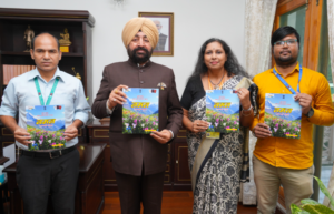 राज्यपाल लेफ्टिनेंट जनरल गुरमीत सिंह (से नि) से लोक भवन में क्षेत्रीय पासपोर्ट अधिकारी देहरादून श्रीमती मालविका प्रियदर्शिनी ने मुलाकात की।