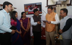 मुख्यमंत्री से विभिन्न कर्मचारी संगठनों के प्रतिनिधिमंडलों ने की भेंट