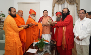 मुख्यमंत्री श्री पुष्कर सिंह धामी से साधु-संतों के प्रतिनिधिमंडल ने की भेंट