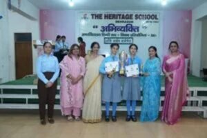 अंतर्विद्यालय हिन्दी वाद विवाद प्रतियोगिता में ऐन मैरी स्कूल ने मारी बाजी