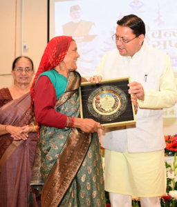 वन्य जीव संघर्ष के दौरान अदम्य साहस का परिचय देने वाले कुल 18 लोगों को ₹ 51,000 – ₹ 51000 की धनराशि देने की घोषणा