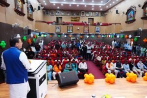 प्रदेश के विभिन्न विभागों में कार्यरत पर्यावरण मित्रों का मानदेय जल्द बढ़ाया जाएगा : मुख्यमंत्री