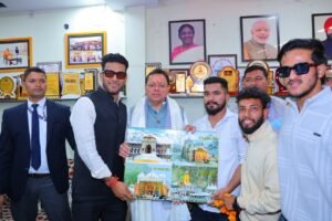 मुख्यमंत्री श्री पुष्कर सिंह धामी ने कीर्तिनगर के मलेथा में भाजपा कार्यालय पहुंचकर पार्टी प्रतिनिधियों एवं स्थानीय लोगों से की मुलाकात